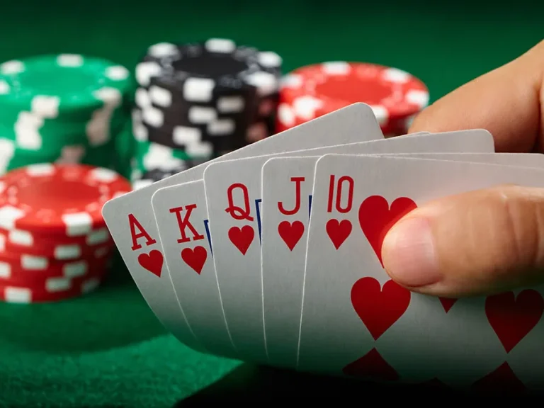 Poker - The Ultimate Guide to Mastering the Game